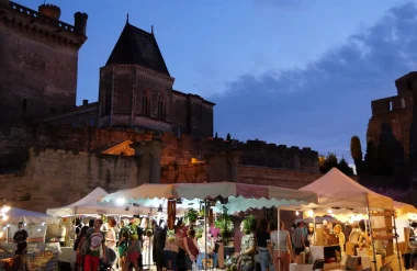 Les marchés nocturnes en Pays d’Uzès Pont du Gard