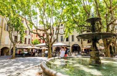 Les 5 expériences incontournables à Uzès
